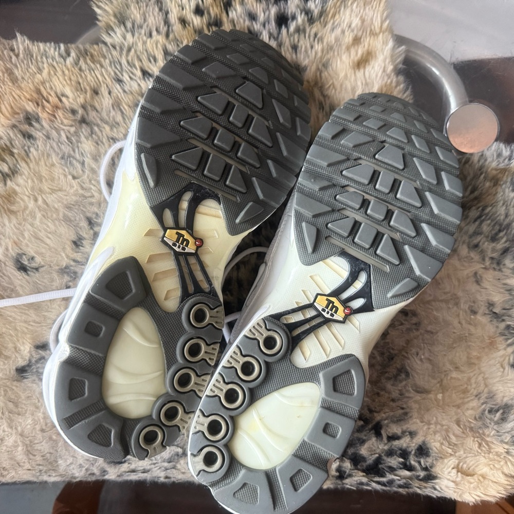 Nike air max plus - Picture 3 of 6